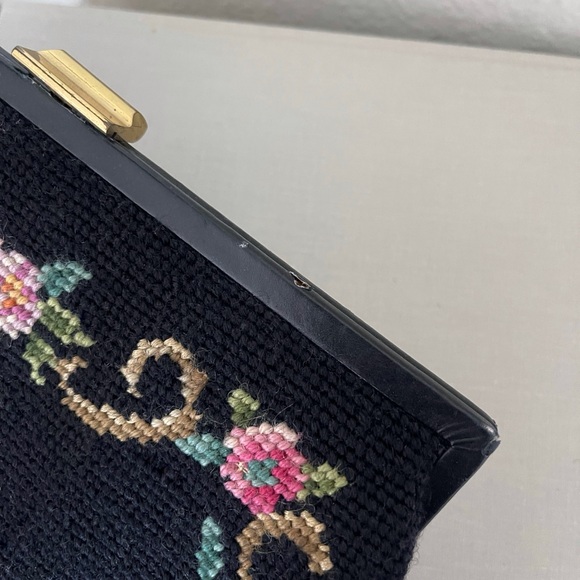 Vintage petit point needlepoint clutch purse